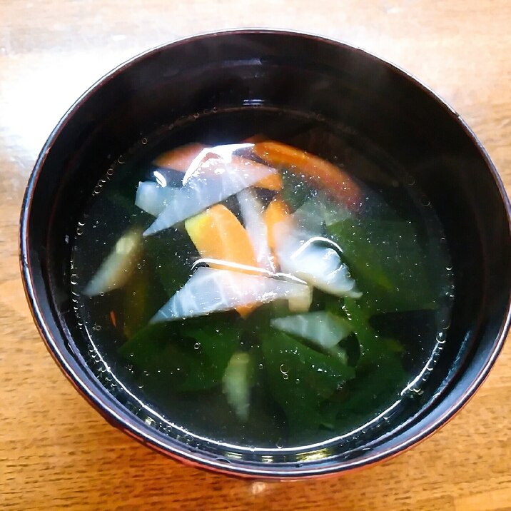 大根人参ワカメの中華スープ